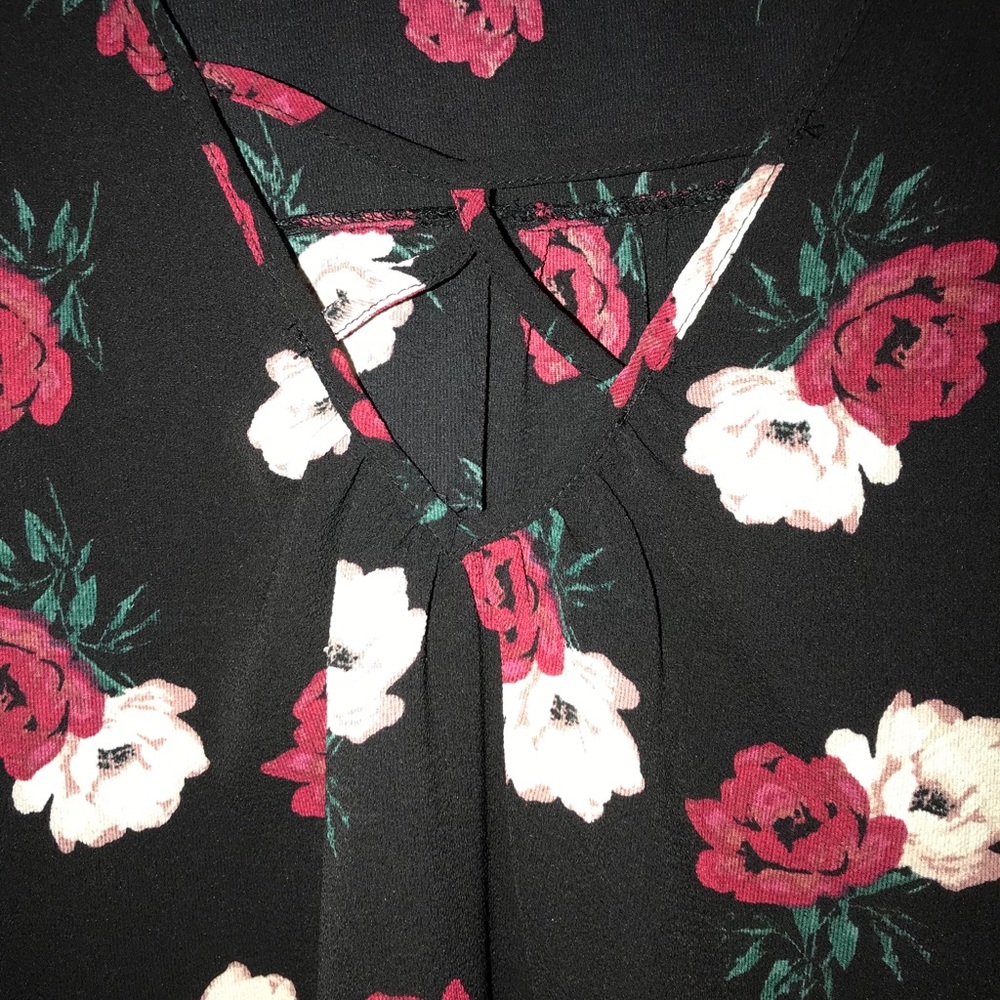 Blouse - Picture 2 of 2